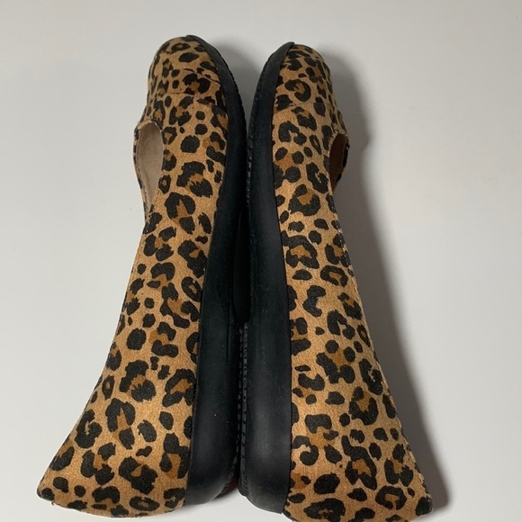 Cliffs by White Mountainanimal print flats, great condition no wear, Size 6.5M - Picture 6 of 8
